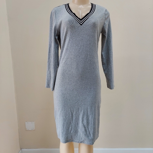 Long Sleeve Heather Gray V-neck bodycon sweater dress - Picture 2 of 8